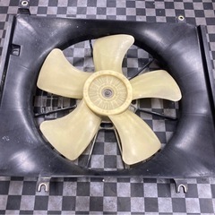 ラジエーターファン　ジムニー　JB23 4型の画像