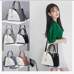 新品❤️ハンドバッグ✨軽量　お洒落 ショルダーバッグ 2way ブルー　ハートの画像