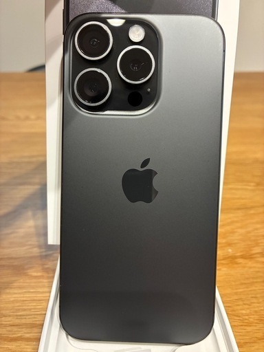 iPhone 15 Pro 256GB ブラックチタニウム SIMフリー