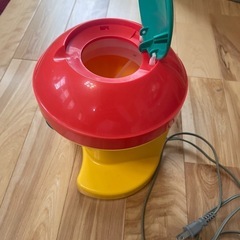 ICE ROBO Ⅲ電動かき氷機 赤・黄の画像