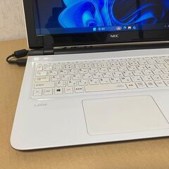 NECノートパソコン Win11の画像