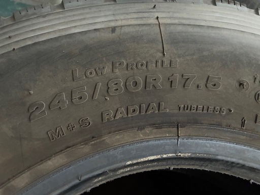 245/80R17,5トラックタイヤ（値下げいたします！12本分！ 50000→30000！）
