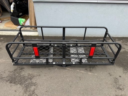 ヒッチカーゴ　ヒッチメンバー　極美品　　　極美品反射板つき