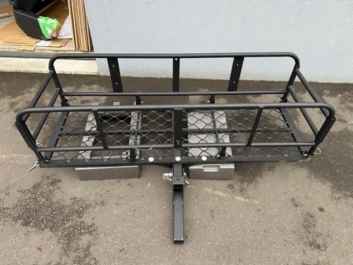 ヒッチカーゴ　ヒッチメンバー　極美品　　　極美品反射板つき