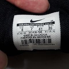 Nike エアマックス スニーカー ホワイト/レッド/グレーの画像