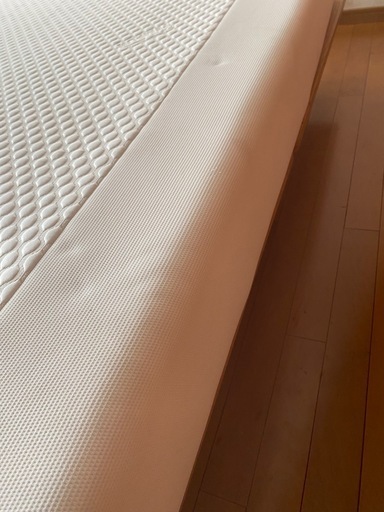 テンピュールクィーンベッド30万円の品⭐︎