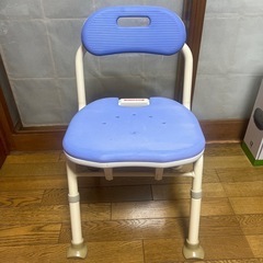 介護椅子　安寿 コンパクト折りたたみシャワーベンチ IC 背付タイプ ブルーの画像