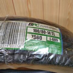 pcx jf81 BPCフロントタイヤ 新品未使用品の画像