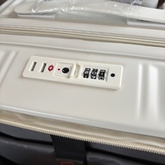 新品　キャリーケース　スーツケース　機内持ち込み可　前あきの画像