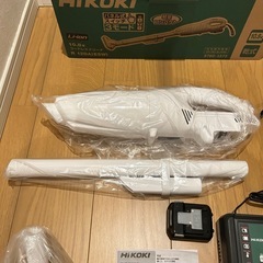 【最終価格！】【定価 本体9,980円＋フィルター1,100円】【新品未使用】ハイコーキ ハンディクリーナー R12DA(ESW) フィルター付の画像