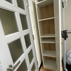 8月いっぱい迄に引き取り希望！木製の棚の画像