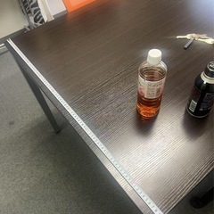 会議用テーブルと椅子の画像