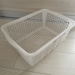 【受渡し決定】プラスチックカゴの画像