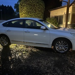 車検残1年　平均25年　日産ティアナ2.5の画像