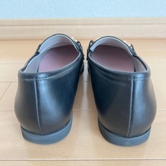 新品同様　ローファー　23.5cm
の画像