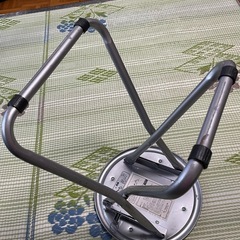 折りたたみパイプ椅子の画像