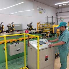 【製造オペレーター募集】機械操作メインで難しい作業ナシ／男女スタッフ活躍中／ワークライフバランス重視＿中越パッケージ株式会社　砺波工場の画像
