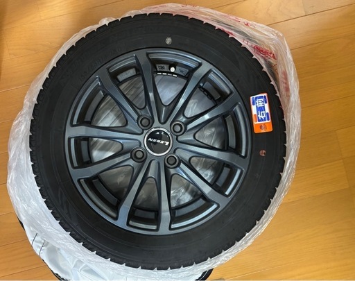 スタッドレスタイヤ14インチ+ ホイール４本セット  ＋タイヤチェーン