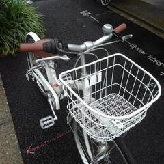 中古子供自転車３６４０　２４インチ　６段ギヤ　ダイナモライト　 身長１３７㎝前後の画像