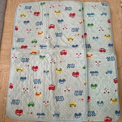 【お話し中】【差し上げます】ウレタンマット　お昼寝布団　70×120   2枚セットの画像