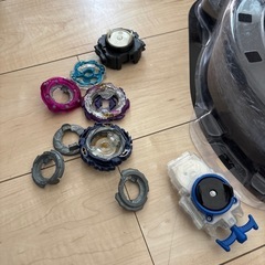 ベイブレード　ドーム　などセットの画像