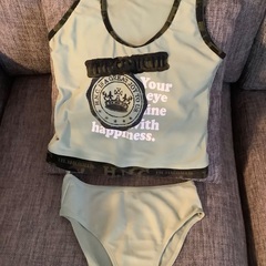 美品　お値下げ⤵️👙ラッシュガード&水着3点セットの画像