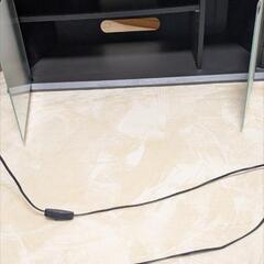 📙☕テレビボード    📙☕下部にキャスター付き    📙☕前面はガラスの観音開き付き    📙☕内部は2段とサイドの仕切りタイプ    📙☕目立って汚れ無し    📙☕目立ってキズは無し    📙☕ブラック    の画像