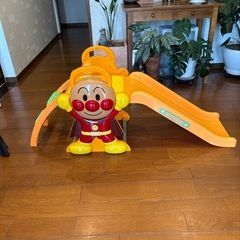 アンパンマン滑り台