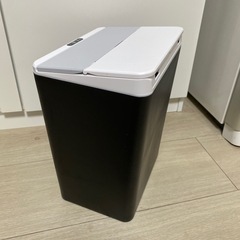 ゴミ箱　自動センサーの画像