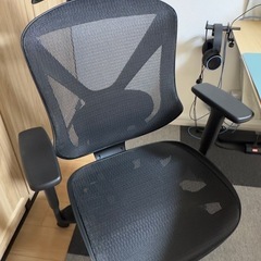 IKEA Bekant パソコンテーブルとニトリチェアー直接取引のみの画像