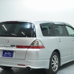 🤣この車の顔、宇宙人みたいwwの画像