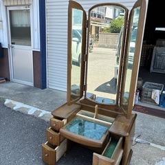 鏡台の画像