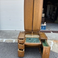鏡台の画像