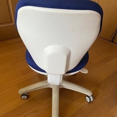 オフィスチェアー2　中古の画像
