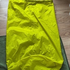 mont-bell 40L スタッフバックの画像