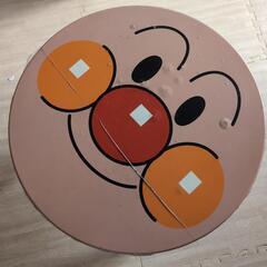 アンパンマンテーブルの画像