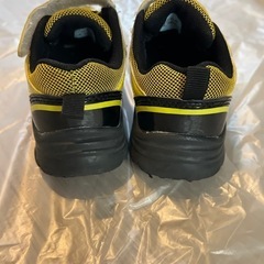スニーカー　16センチ
の画像