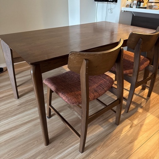 ダイニングテーブル