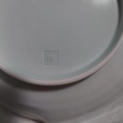 お皿の画像