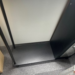 ミラー付きハンガーラックの画像