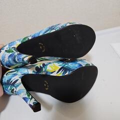 [新品]ボタニカルオープントゥパンプスの画像