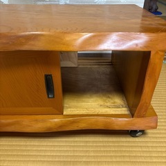 木製ワゴンの画像