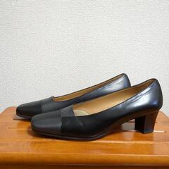 超美品なパンプスの画像