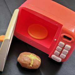 🌟おもちゃ電子レンジ(パン付)🌟動作確認済の画像