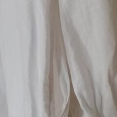 コットン素材のロングブラウスの画像