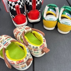 13cm 子供靴　セットの画像