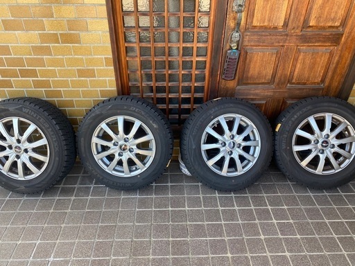 14インチ　スタッドレスタイヤホイル付き4本セット　ダンロップ　 WINTER MAXX WM02 175/70R14 84Q ウインターマックスWM02