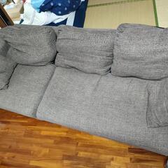 ソファ 3人掛け クッション付きの画像