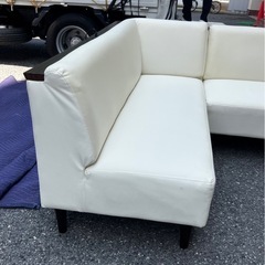 O2507-426 ニトリ L字型ソファ NEW PRESA ホワイト ※裏面に破れ有り 中古の画像