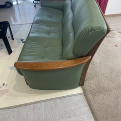 ソファの画像